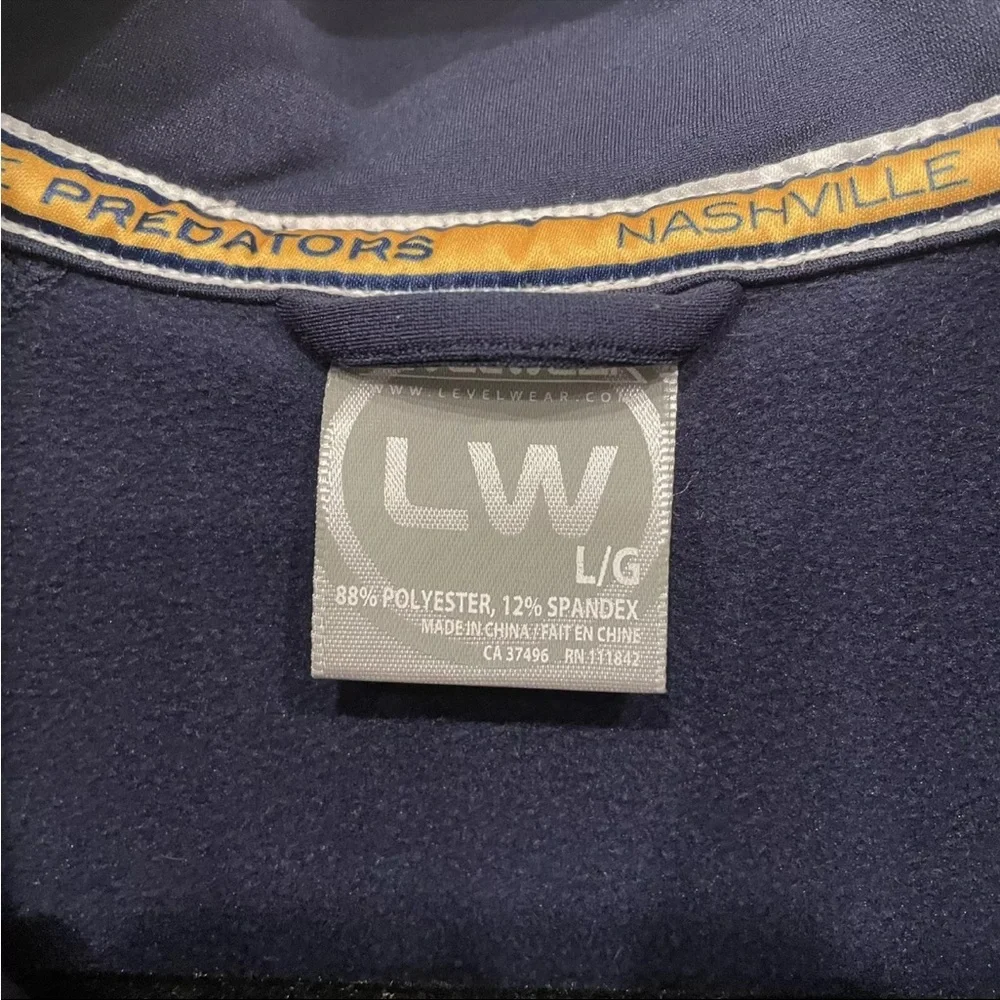 Nashville Predators Men’s LW Navy Blue 1/4-Zip Pullover Jacket Size L